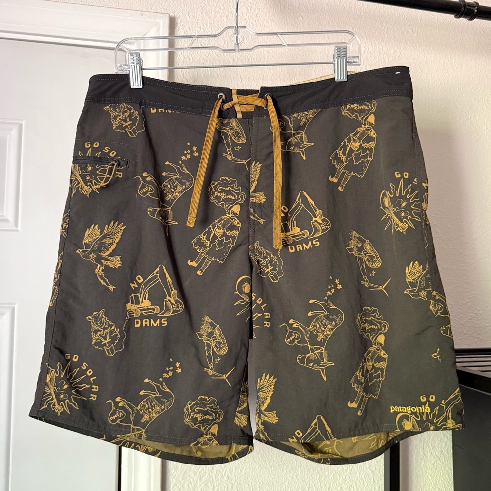 PATAGONIA black printed logo nylon athletic outdoor drawstring shorts